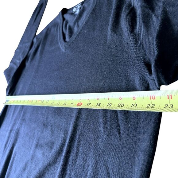 J Crew Merino Wool Sweater Black V Neck Lightweight Soft Men Size XL - Picture 6 of 6